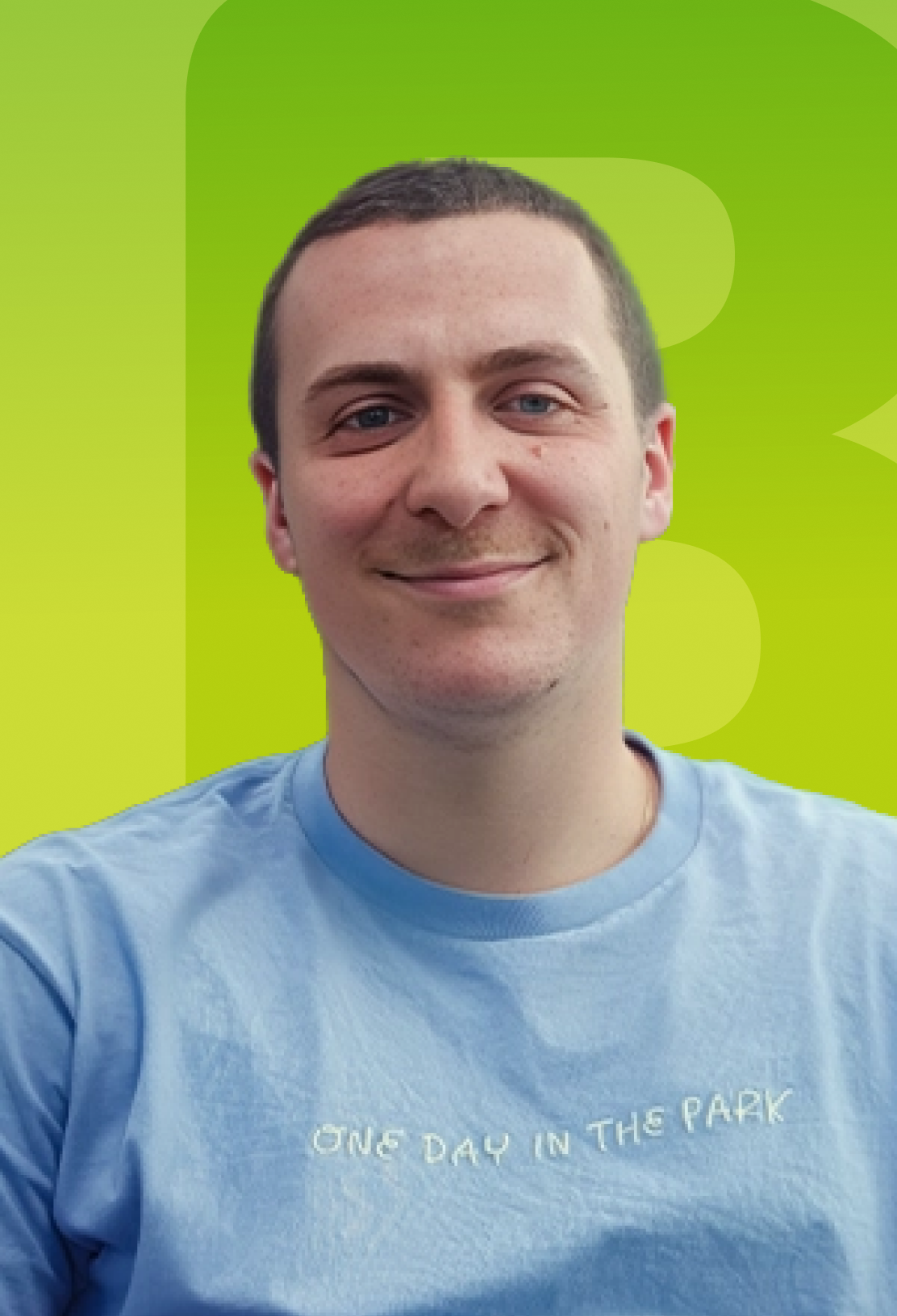Benjamin, Spécialiste en création & gestion de contenu de médias sociaux
