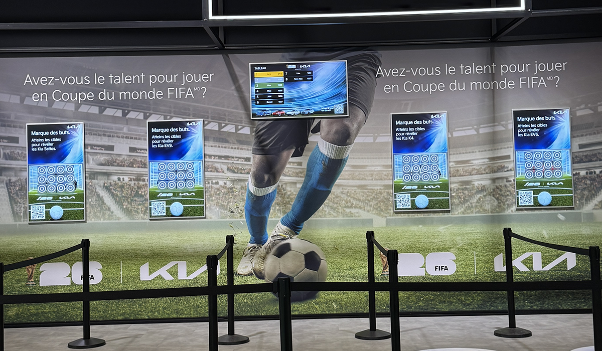 expérience FIFA, partenariat Kia, Salon de l'auto Montréal, interaction digitale, innovation automobile, FIFA experience, Kia partnership, Montreal Auto Show, digital interaction, automotive innovation,