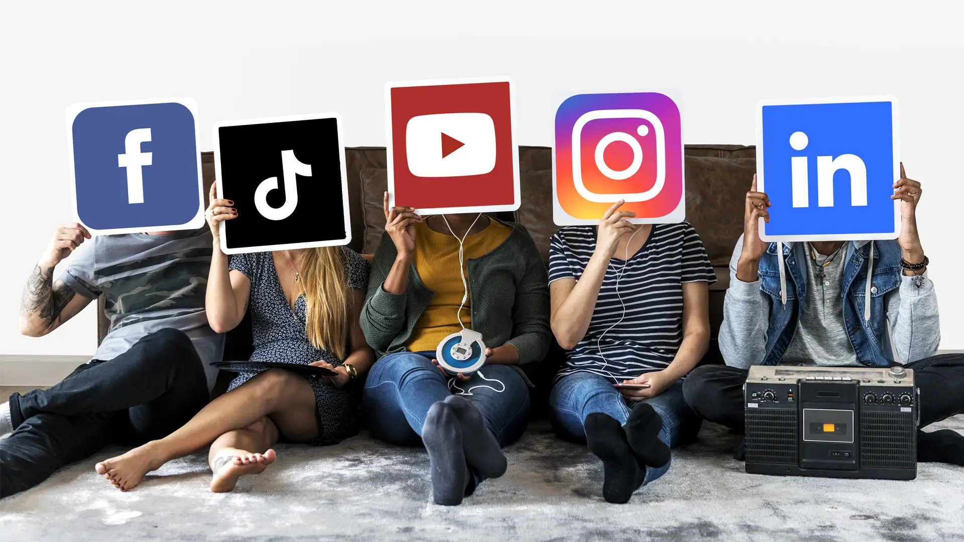 presence médias sociaux en entreprise